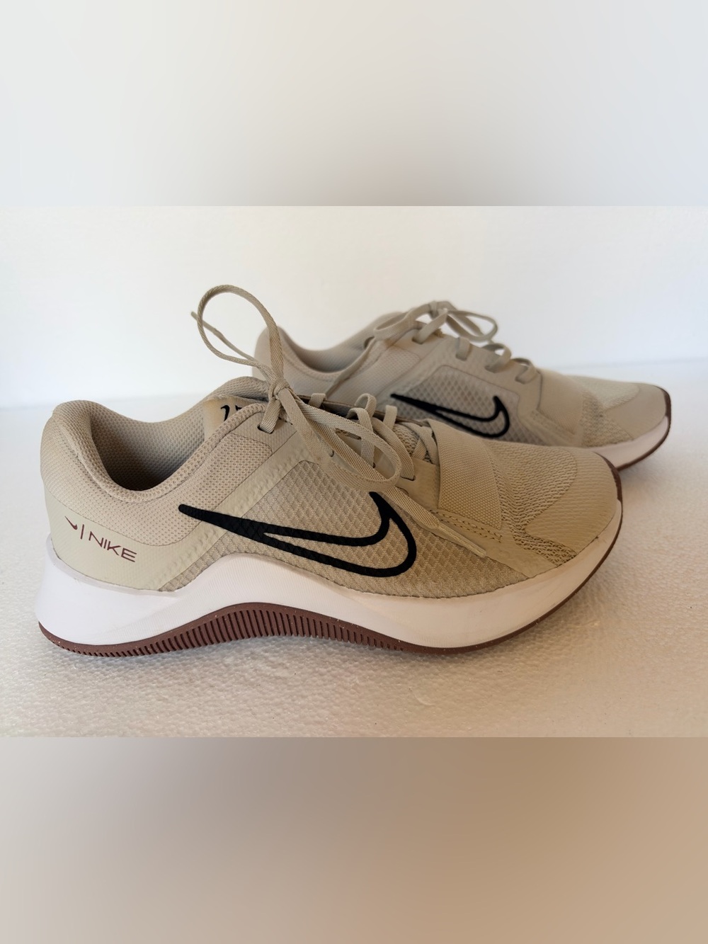 Nike Women's MC Trainer 2           Light Bone / Smokey Mauve / Black